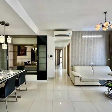 Innside Apartment - Rivergate Residence, Free Gym And Pool